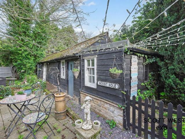 Land for sale in Great Burstead, Billericay