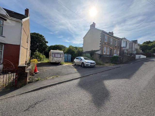 Land for sale in Ystalyfera