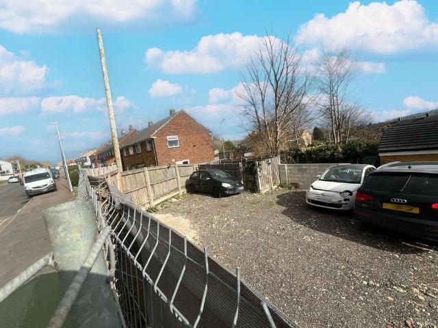 House for rent in Lewsey Farm