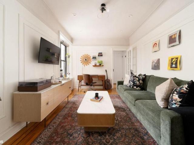 Apartment for sale in Arverne, New York