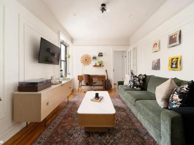 Apartment for sale in Arverne, New York