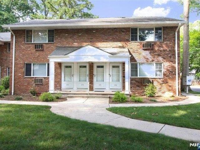 Condo for sale in Ramsey, New Jersey