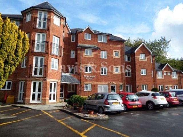 House for sale in Allt-yr-yn, Wales