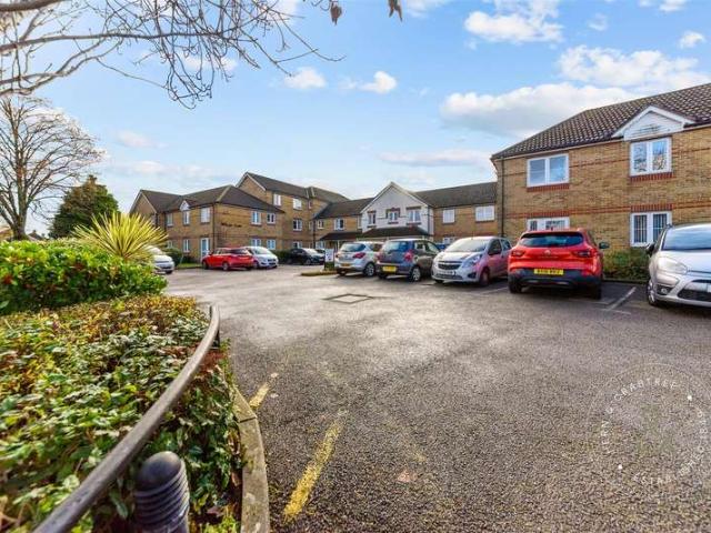 House for sale in Falcon Lodge, Wales