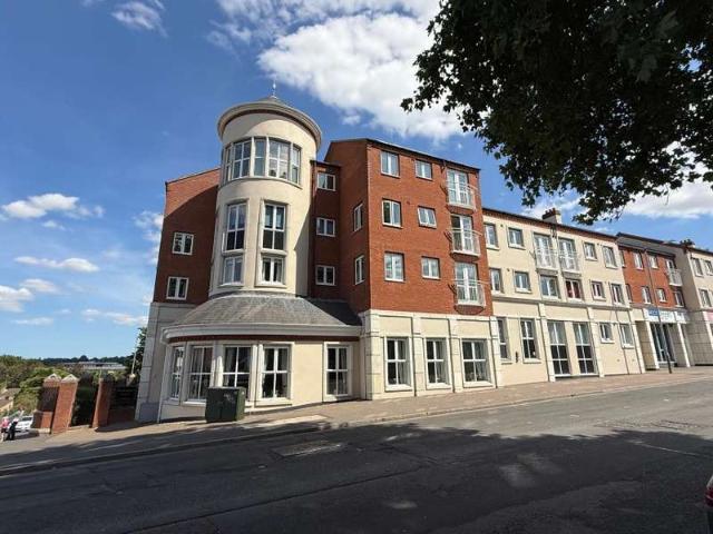 House for sale in Lakenham, East Bank