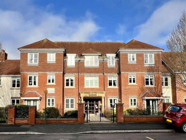 House for sale in Shirley, West Midlands