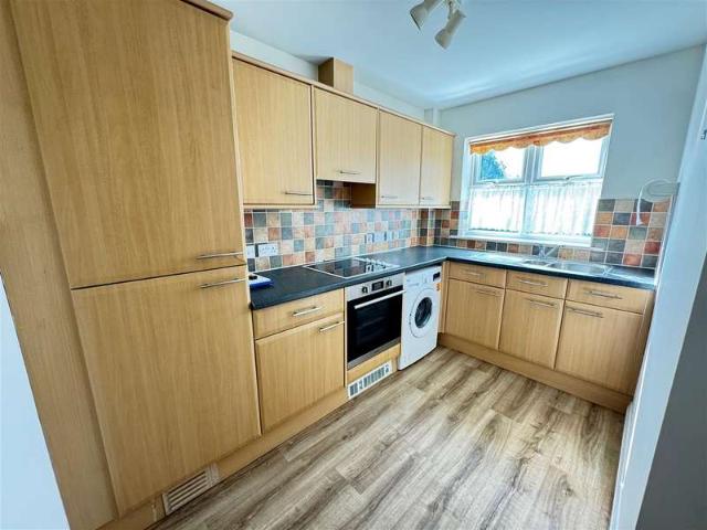 House for sale in Thundersley, Essex