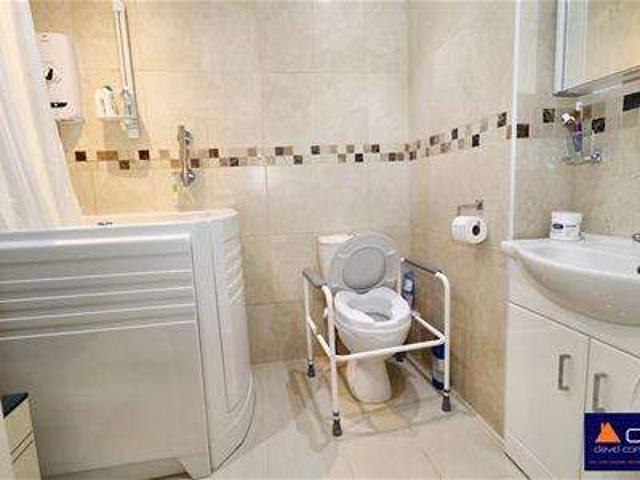 House for sale in Lane, Greater London