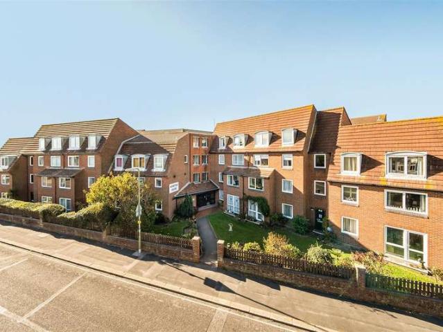 House for sale in Lee-on-the-Solent, Middlecroft