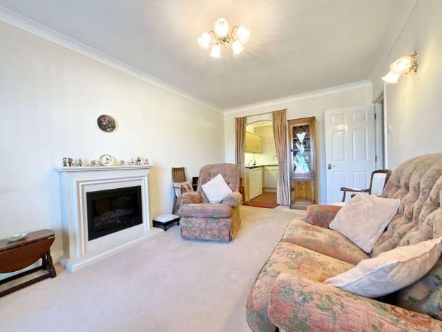 House for sale in Marshside, Southport