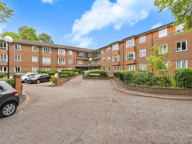 House for sale in Egham Hythe, Row Town