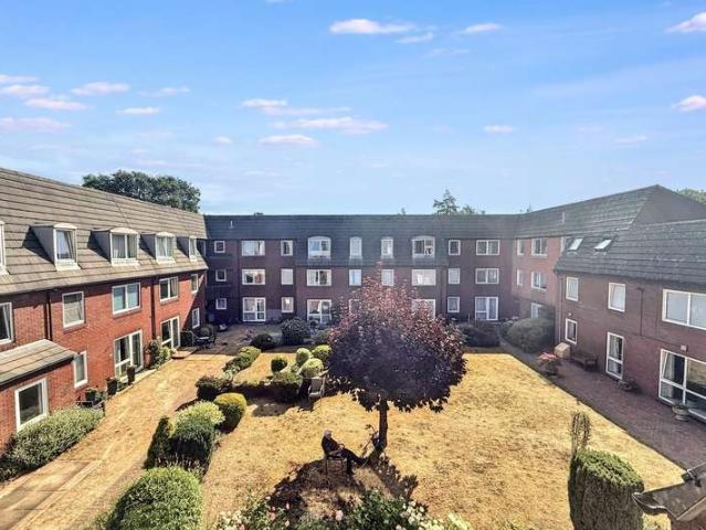 House for sale in Tricketts Cross, Ferndown