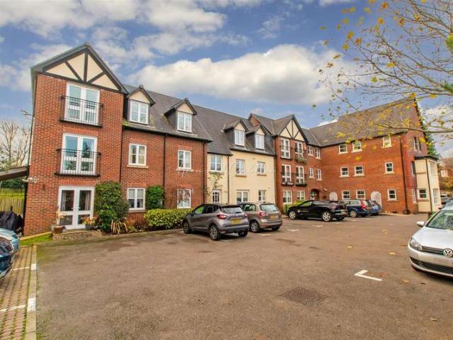 House for sale in Falcon Lodge, Wales
