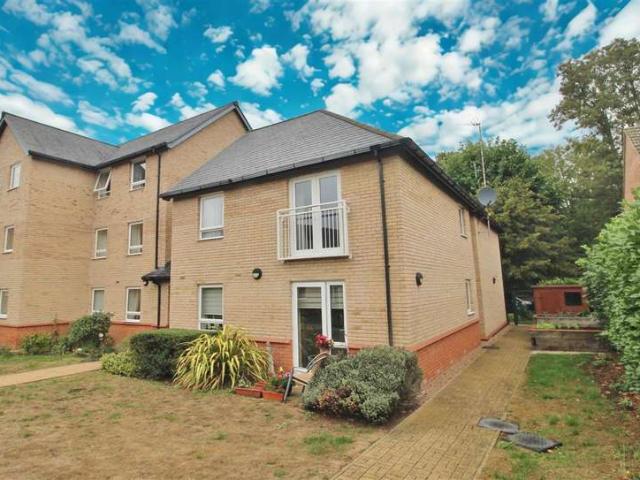 House for sale in Grantham, Barholm