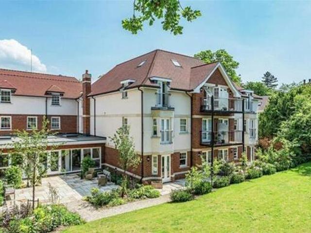 House for rent in Surrey