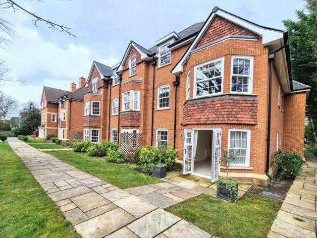 House for rent in Crowthorne