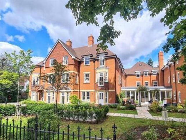 House for rent in Surrey
