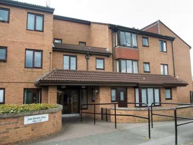 House for rent in Rossmore, Cheshire