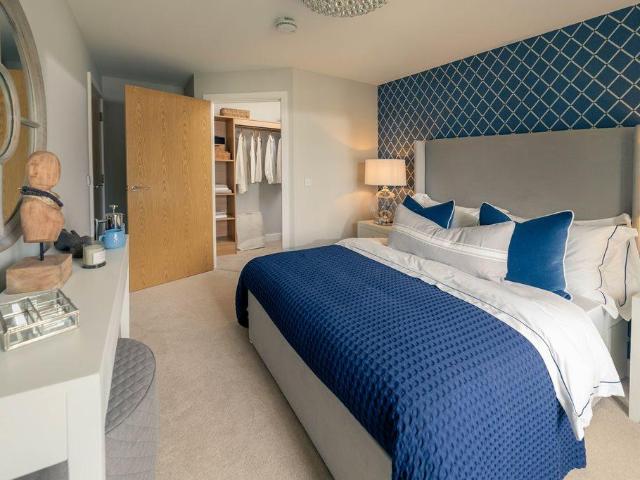 House for sale in Longport, The Bridge