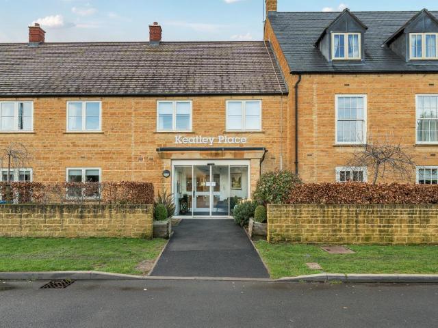 House for sale in Fossebridge, Gloucestershire