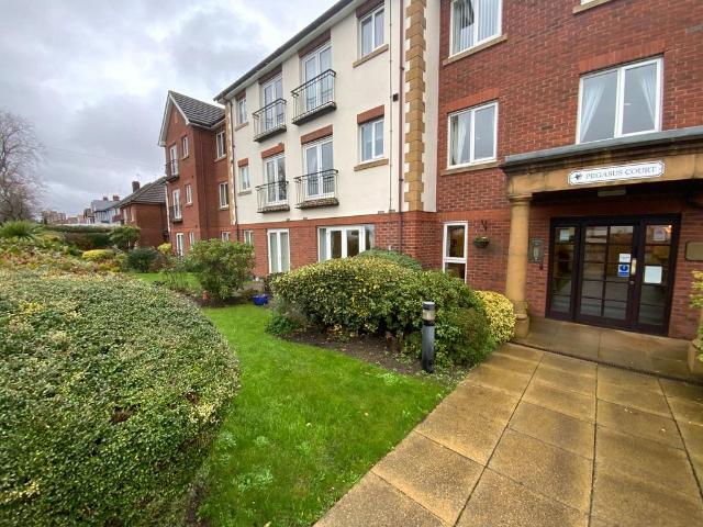 House for sale in Lapal, West Midlands
