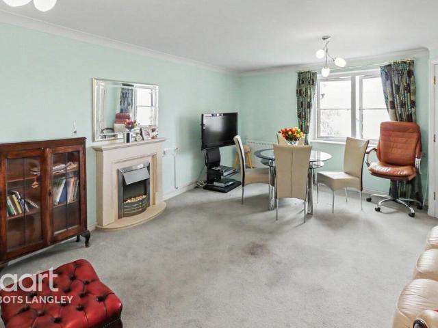 House for sale in North Watford, Hertfordshire