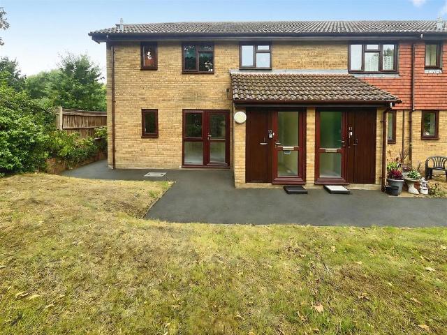 House for sale in East End, Rushmoor