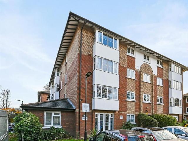 House for sale in London Borough of Ealing, Greater London