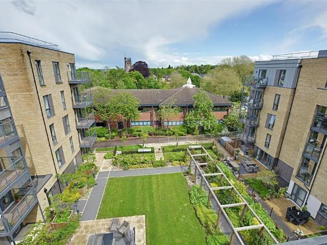 House for sale in Hertford, Colliers End