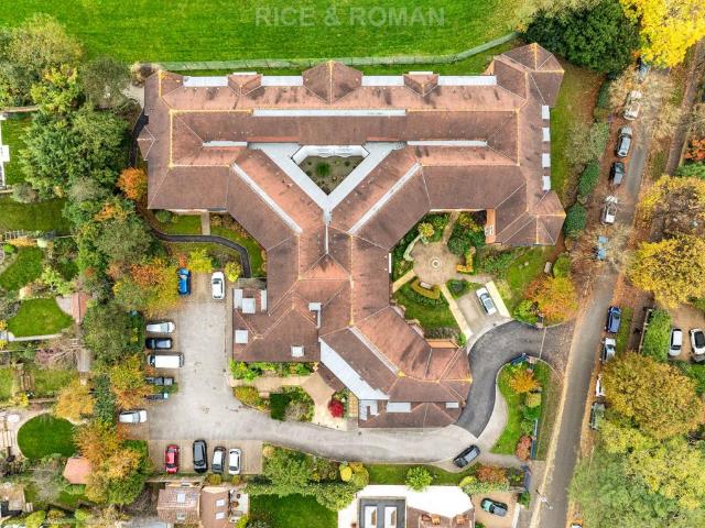 House for sale in Strawberry Hill, Greater London
