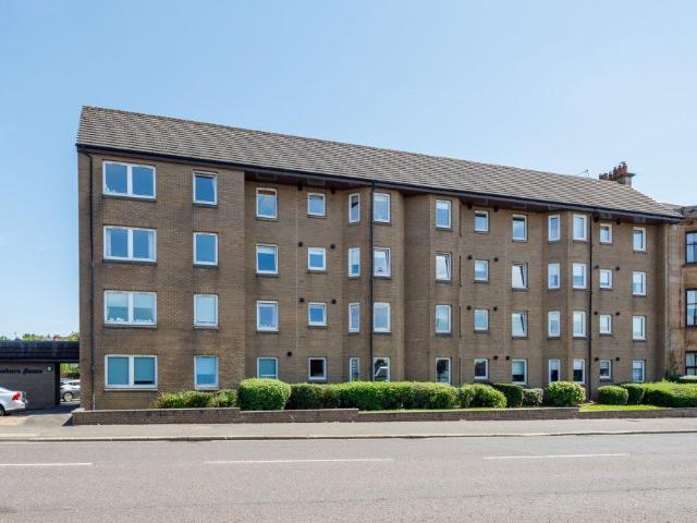 House for sale in Giffnock, Scotland