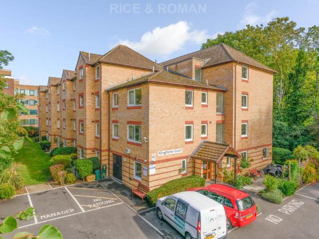 House for sale in Oakhill, Greater London