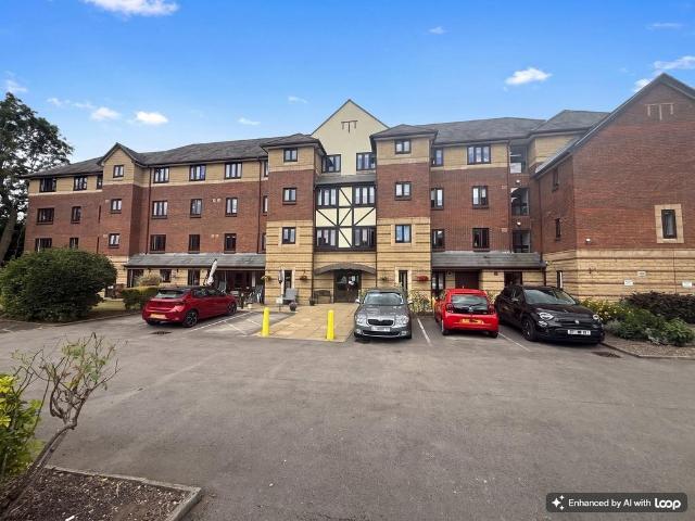 Flat for sale in Wollaston, Amblecote