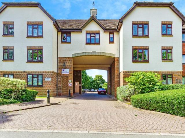 House for sale in Aperfield, Greater London