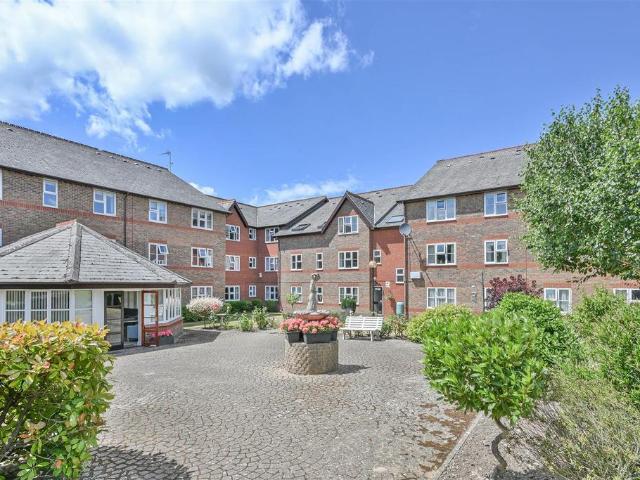 House for sale in Navestock Side, Essex
