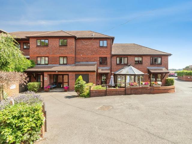 House for sale in King's Walden, Hertfordshire