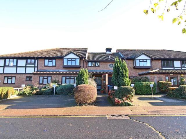House for sale in Hayes, Greater London