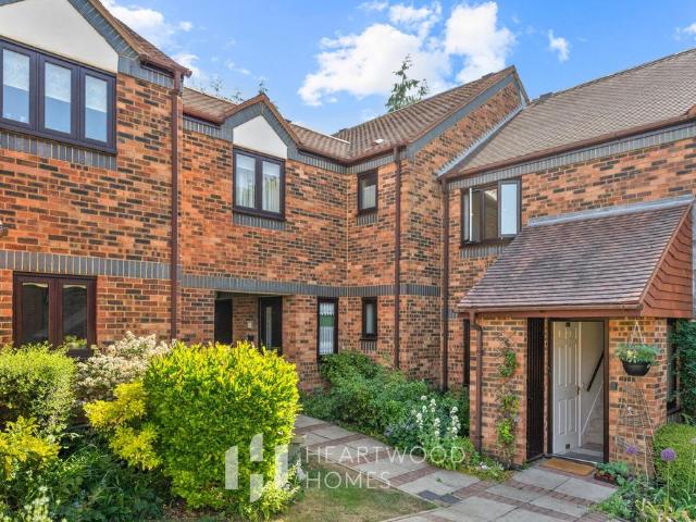 House for sale in St Albans, Five Acres