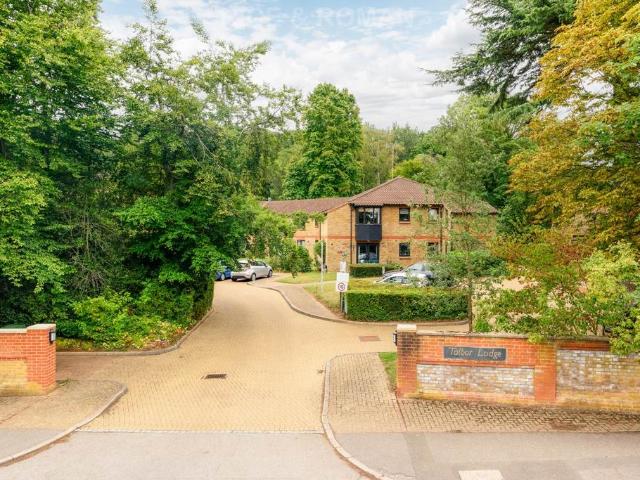 House for sale in Blackhills, Surrey