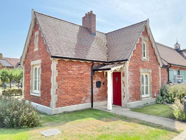 House for sale in Helford, Hampshire