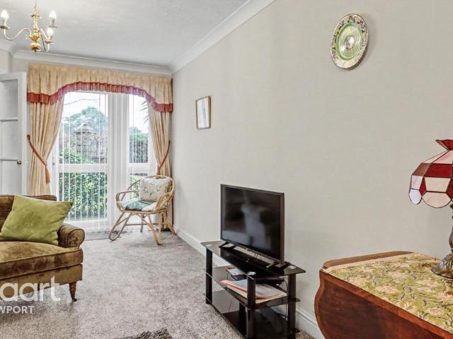 House for sale in Allt-yr-yn, Wales
