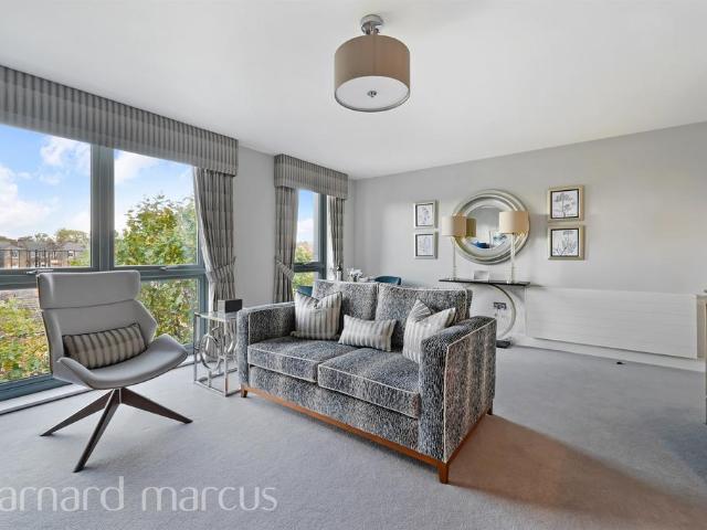 House for sale in Clapham Junction, Greater London