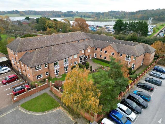 House for sale in Whisstocks Place, Eastbridge