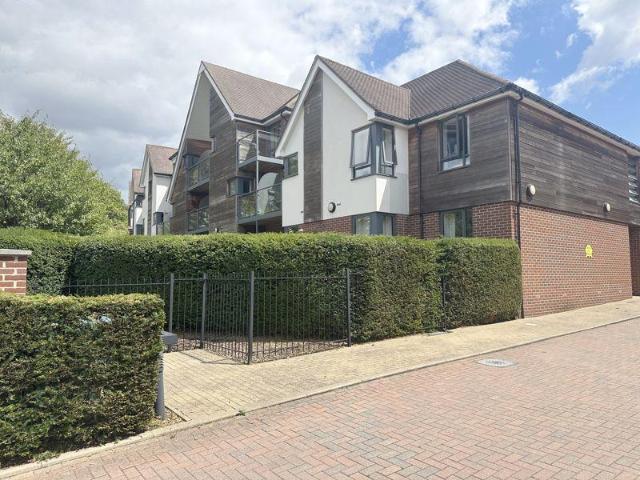 House for sale in Potters Bar, Hertfordshire