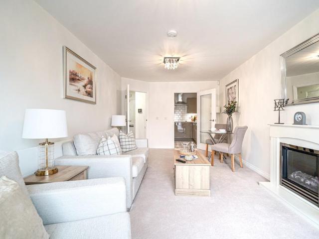 House for sale in Shirley, West Midlands