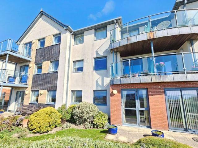 House for sale in Lee-on-the-Solent, Middlecroft
