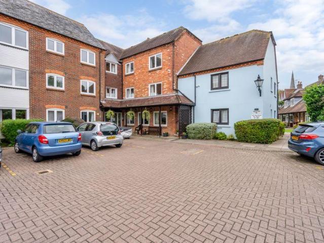 House for sale in Chichester, Littlecote