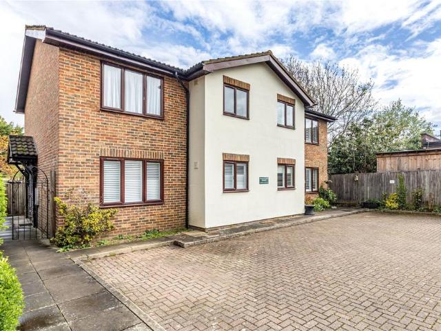 House for sale in Row Town, Surrey