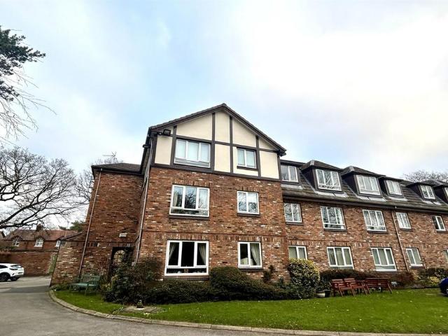 House for sale in Knutsford