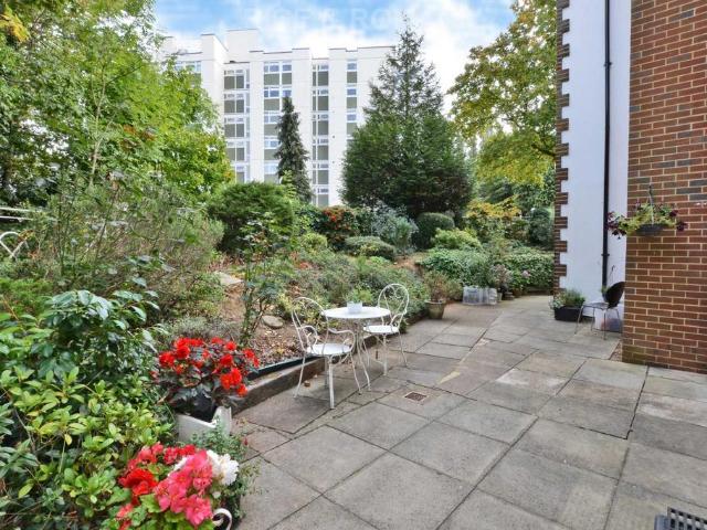 House for sale in Weybridge, Elmbridge